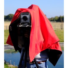 Firstcall Focusing Cloth for Large Format Camera black/red