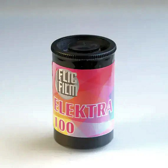 Flic Flic  Elektra 135-36, ISO 100