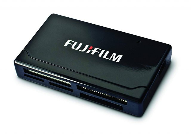 Fujifilm Fujifilm USB Multi Card Reader SDHC / SDXC / MicroSD / CF
