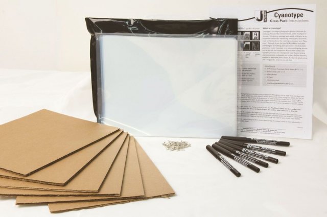 Jacquard Jacquard Cyanotype Class Pack - To teach up to 30 students